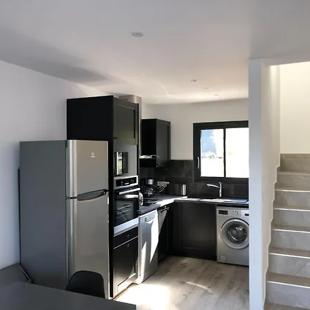 Сasa de vacaciones Les Jardins D'eve, Solenzara, Townhouse With Private Pool Favone