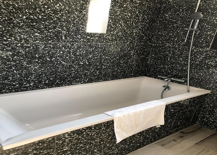 Les Jardins D'eve, Solenzara, Townhouse With Private Pool Favone